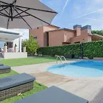 Fantastica Casa Con Piscina En * Vilanova i la Geltrú