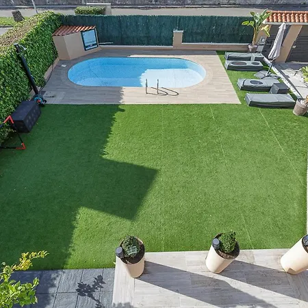 Fantastica Casa Con Piscina En Dom wakacyjny *