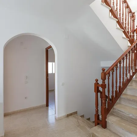 Fantastica Casa Con Piscina En *