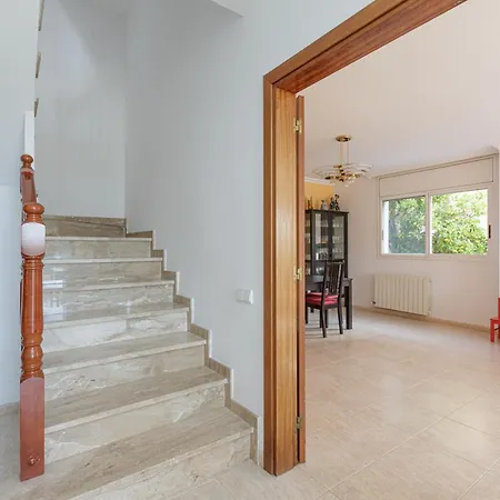 Fantastica Casa Con Piscina En *